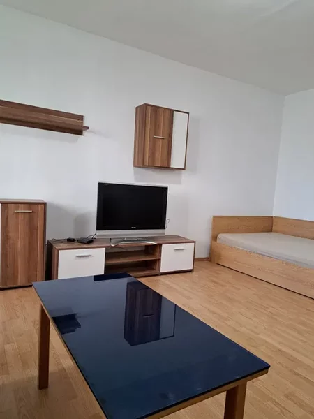 Lacul Tei x Teiul Doamnei - 5 min facultatea de constructii si parcul tei